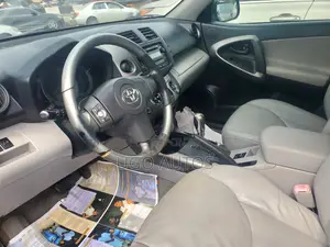 Toyota RAV4 2.5 4x4 2010 Black
