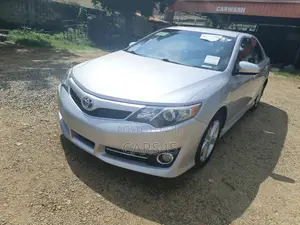 Toyota Camry 2014 Silver