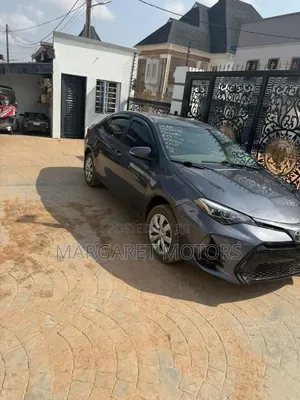 Toyota Corolla 2017 Gray
