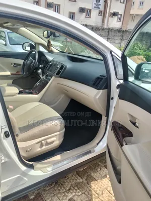 Toyota Venza 2011 White