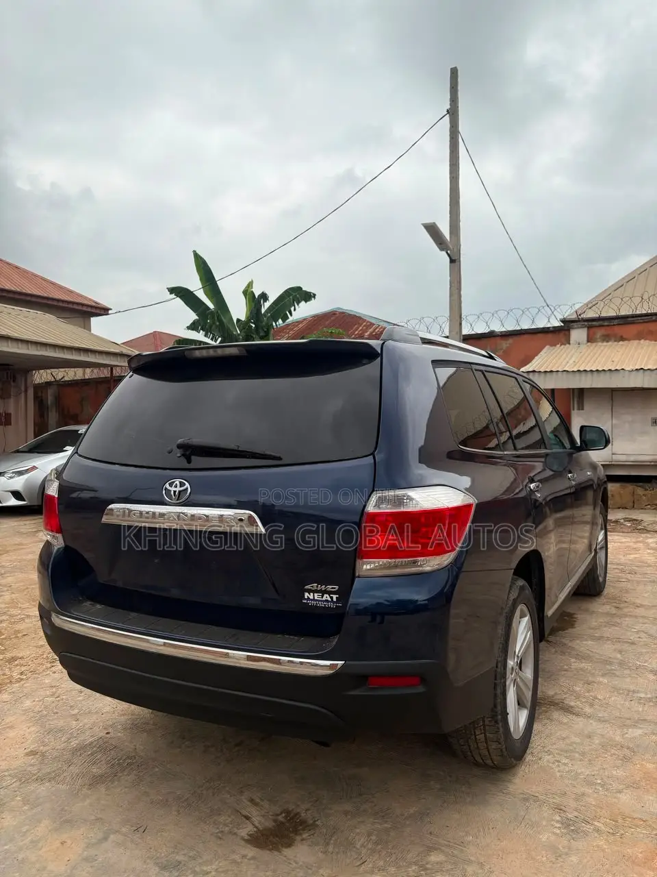 Toyota Highlander Limited 3.5l 4WD 2013 Blue