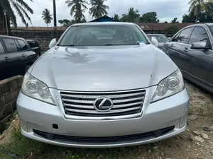 Lexus ES 2012 Silver