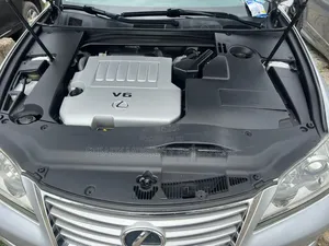 Lexus ES 2012 Silver