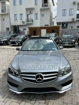 Mercedes-Benz E350 Base 4dr Sedan RWD (3.5L 6cyl 7A) 2014 Gray