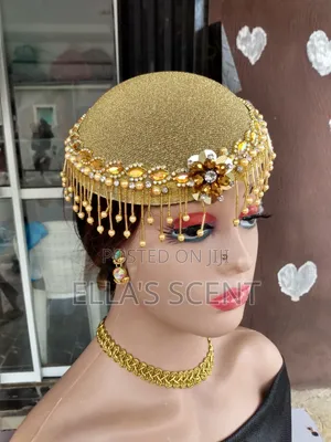 Fascinator
