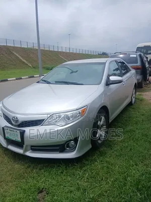 Toyota Camry 2014 Silver