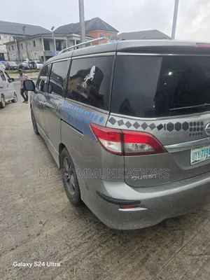 Nissan Quest 2013 Gray