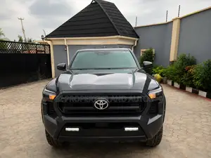 Toyota Tacoma 2025 Gray