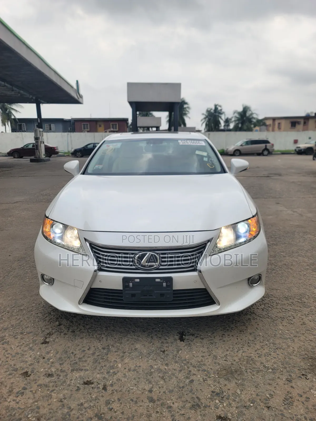 Lexus ES 2013 White