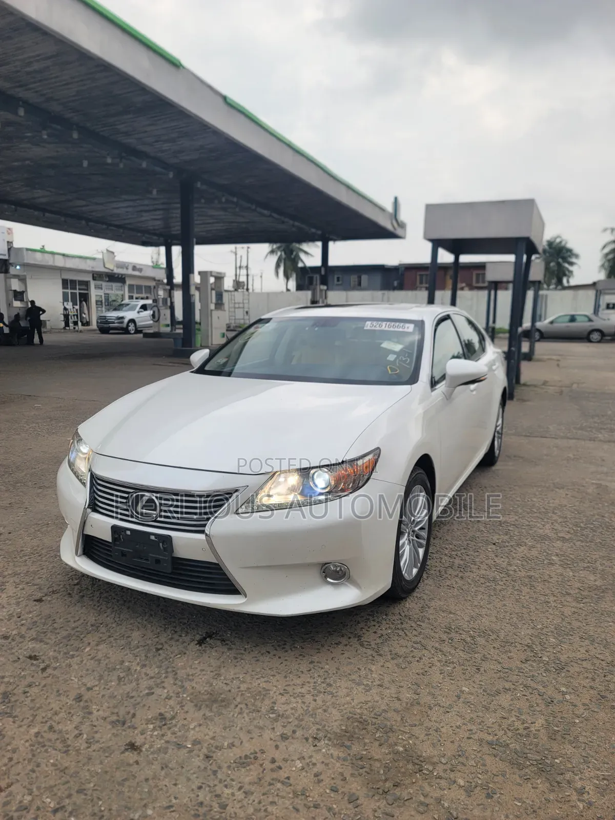 Lexus ES 2013 White