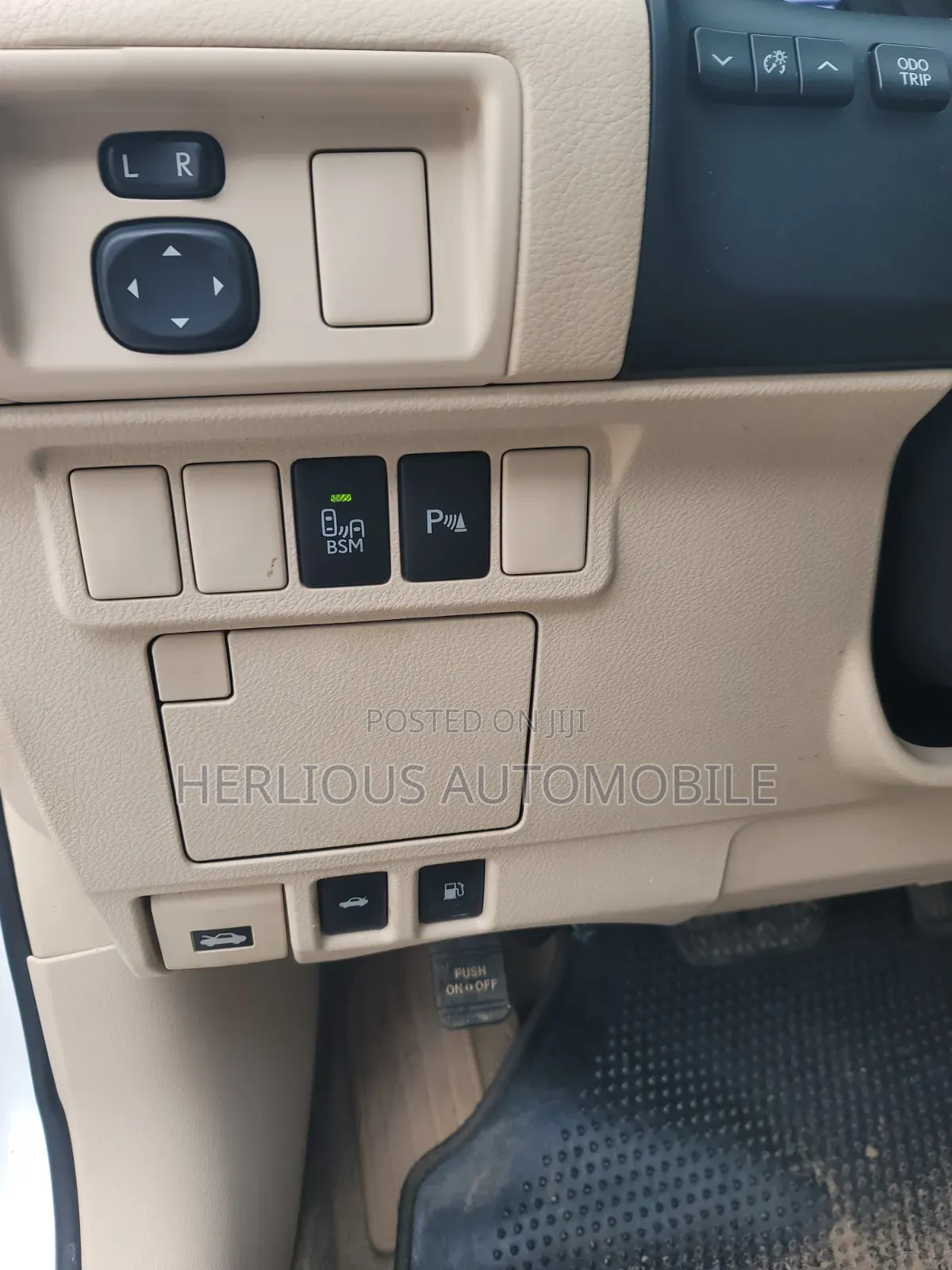 Lexus ES 2013 White