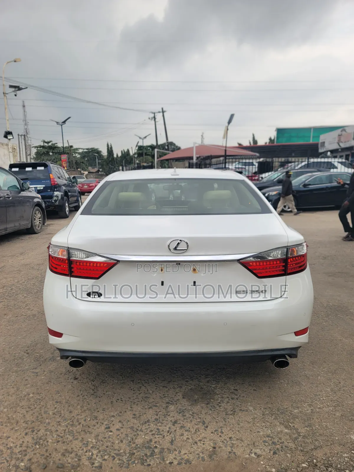 Lexus ES 2013 White