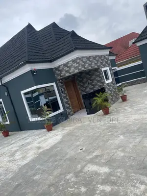 3bdrm Bungalow in Akala Express for sale