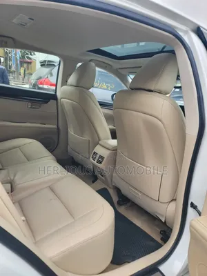 Lexus ES 2013 White