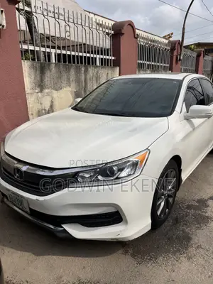 Honda Accord 2011 White