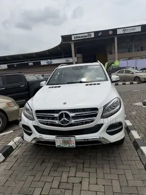 Mercedes-Benz GLE-Class GLE 400 4MATIC 2019 White
