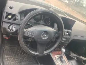 Mercedes-Benz C300 2009 Gray