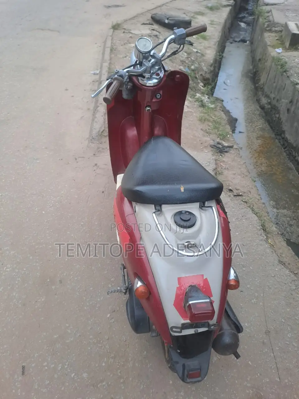 Yamaha 2002 Red