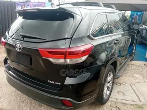 Toyota Highlander 2015 Black