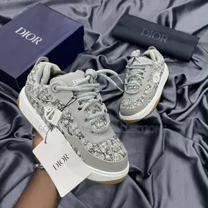 Brand New Men’s Sneakers – clothes.Soft Diamond Collections