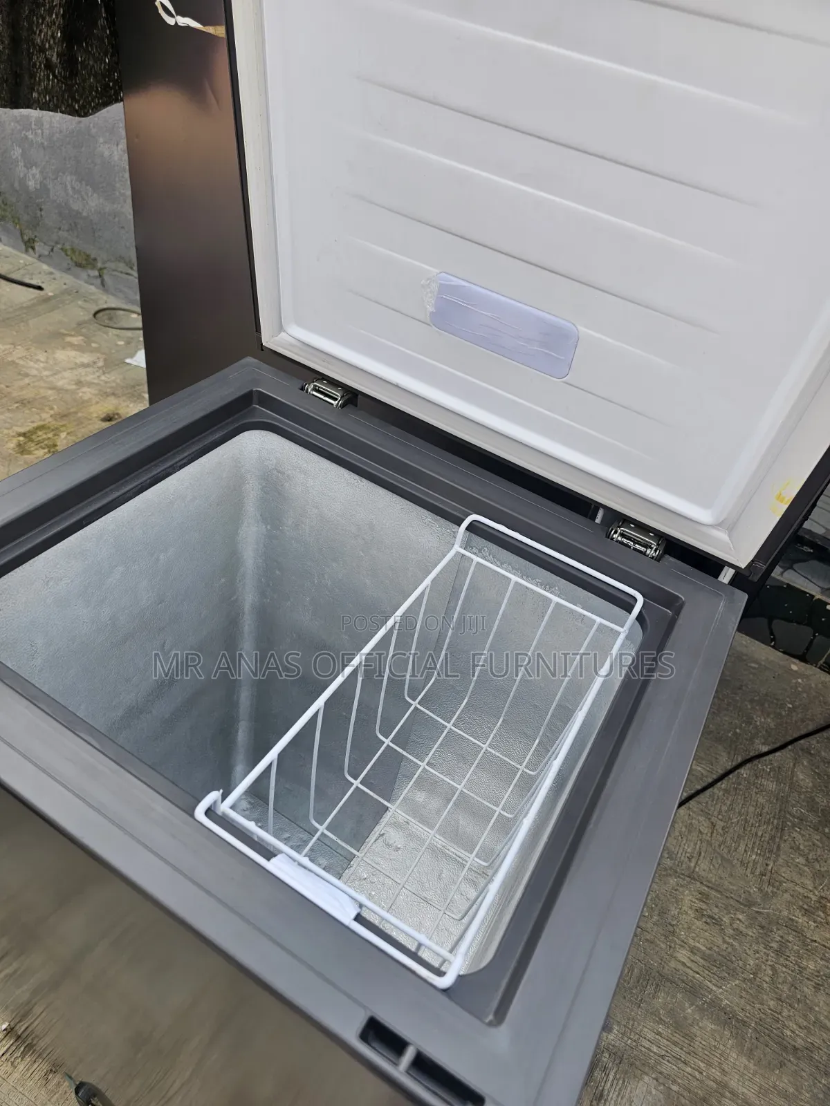 100L Hisense Freezer