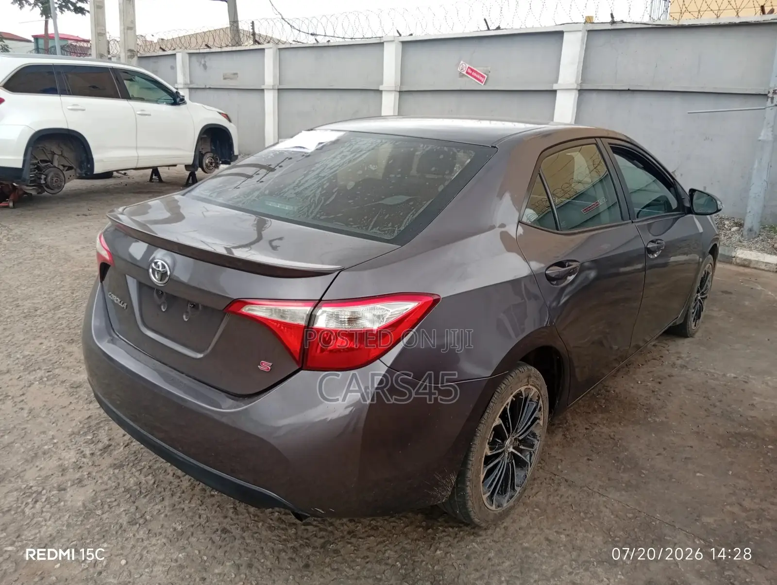 Toyota Corolla 2015 Gray