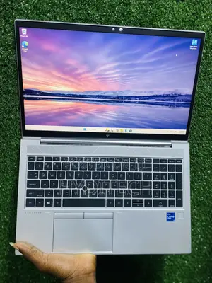 Laptop HP EliteBook 850 G8 16GB Intel Core i7 SSD 512GB
