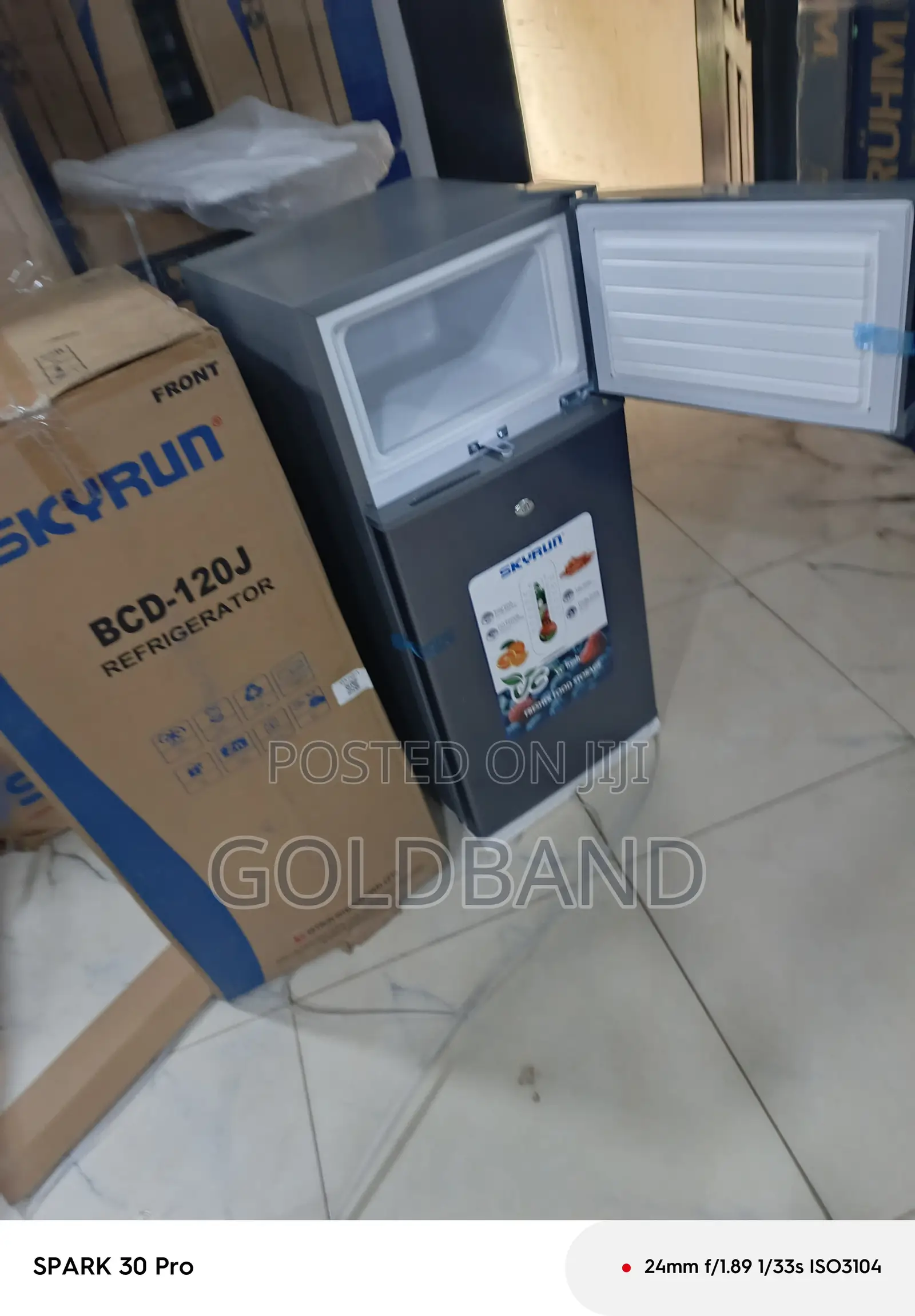 Skyrun BCD-120 120L Space Saving Refrigerator