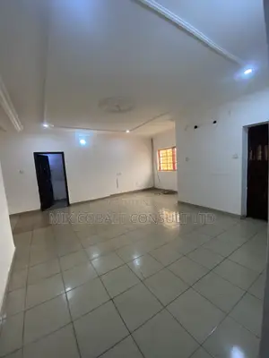 2bdrm Block of Flats in 43Crescent, Gwarinpa for rent