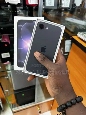 New Apple iPhone 17e 256 GB Black