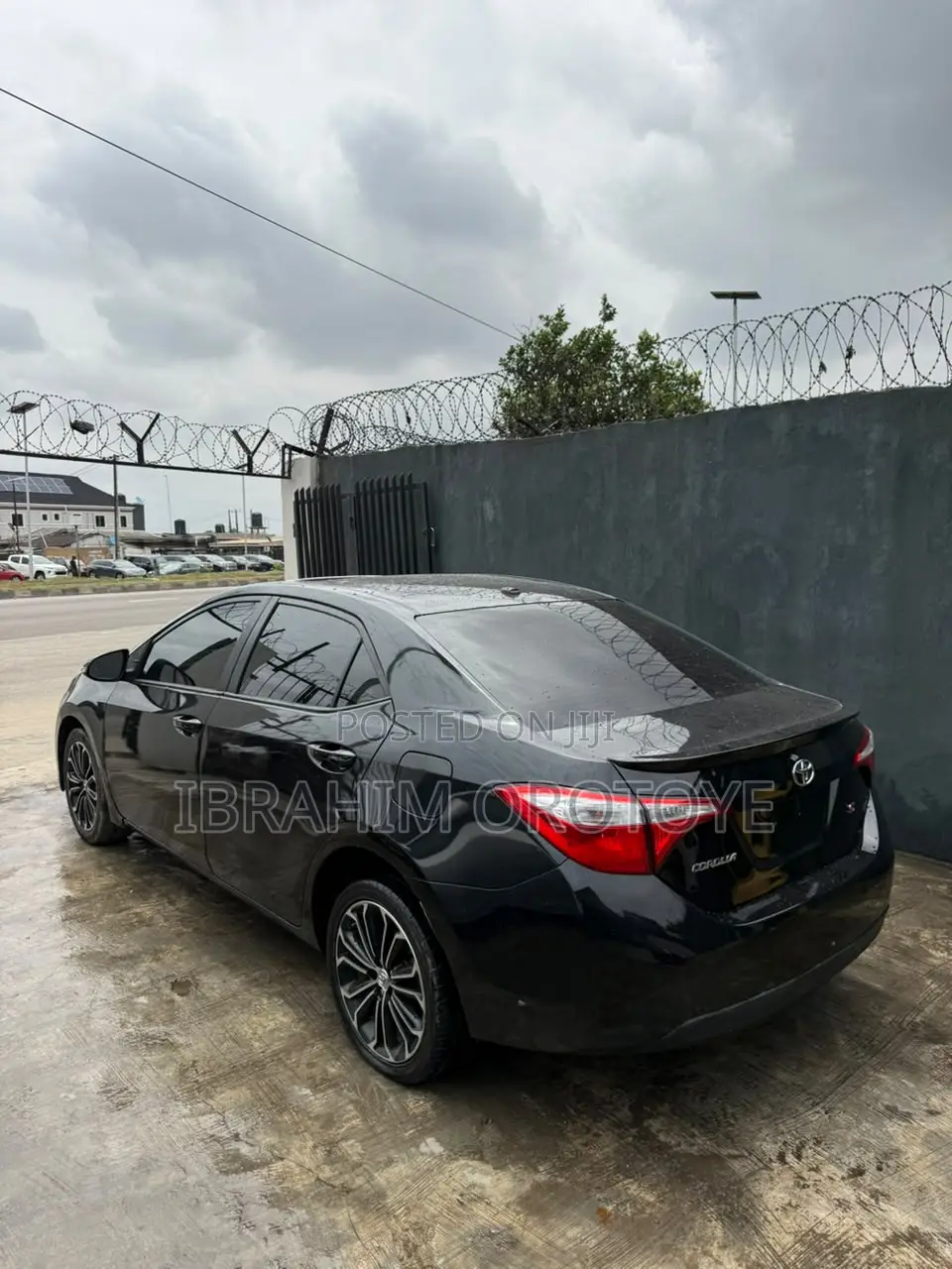 Toyota Corolla 2015 Black