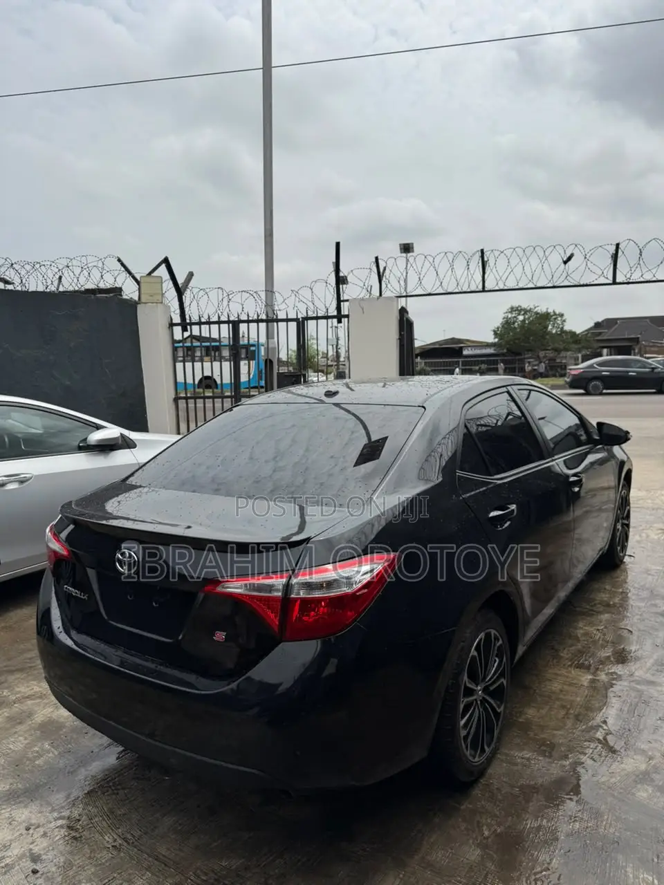 Toyota Corolla 2015 Black