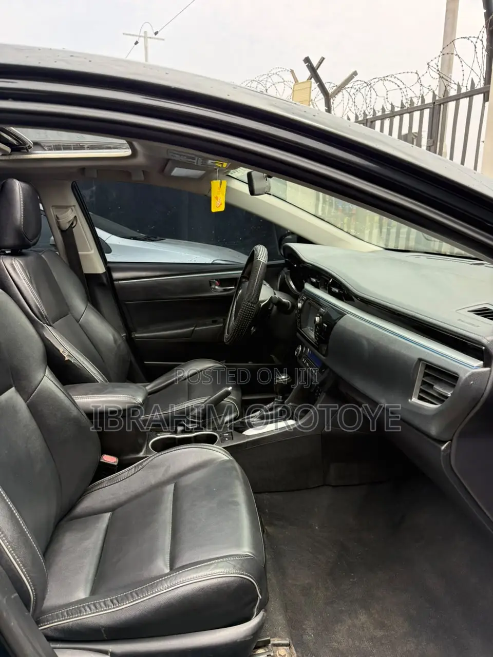 Toyota Corolla 2015 Black