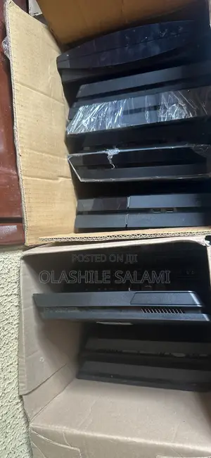 Ps4 Slim and Fat