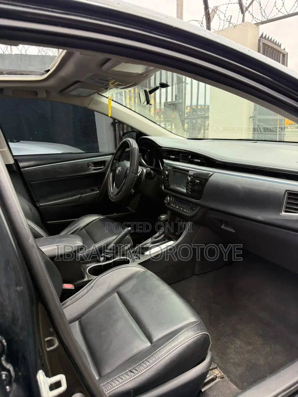 Toyota Corolla 2015 Black