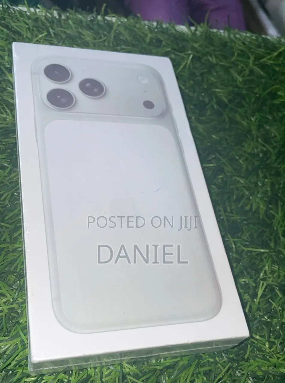 New Apple iPhone 17 Pro Max 256 GB White