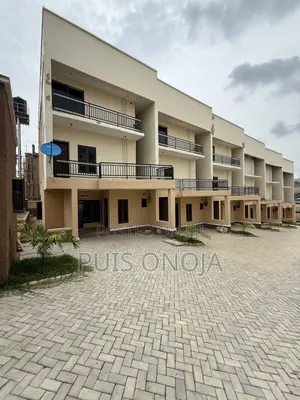 4 Bedroom Terrace With Boys Quarters Attached