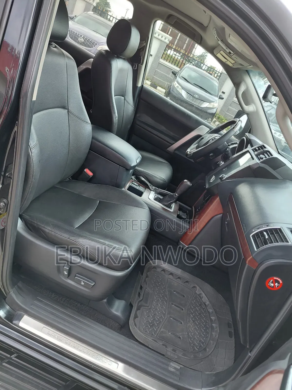 Toyota Hilux 2022 Blue