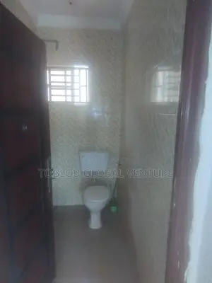 2bdrm House in Akala Express for rent