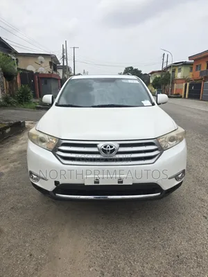 Toyota Highlander Limited 2011 Off white