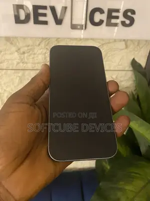 Apple iPhone 16 128 GB Green