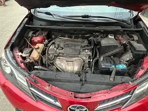 Toyota RAV4 LE 4dr SUV AWD (2.5L 4cyl 6A) 2014 Red