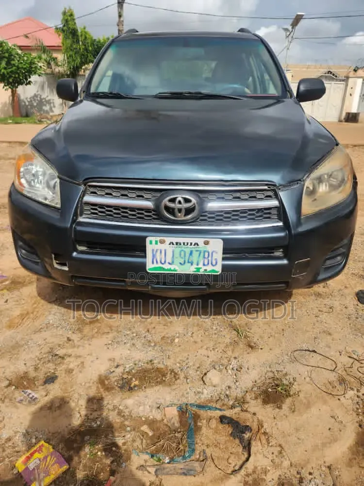 Toyota RAV4 2010 Gray