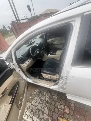 Toyota Venza 2011 White
