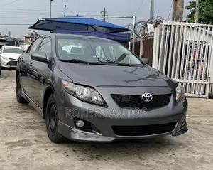 Toyota Corolla S 4dr Sedan (1.8L 4cyl 4A) 2011 Gray