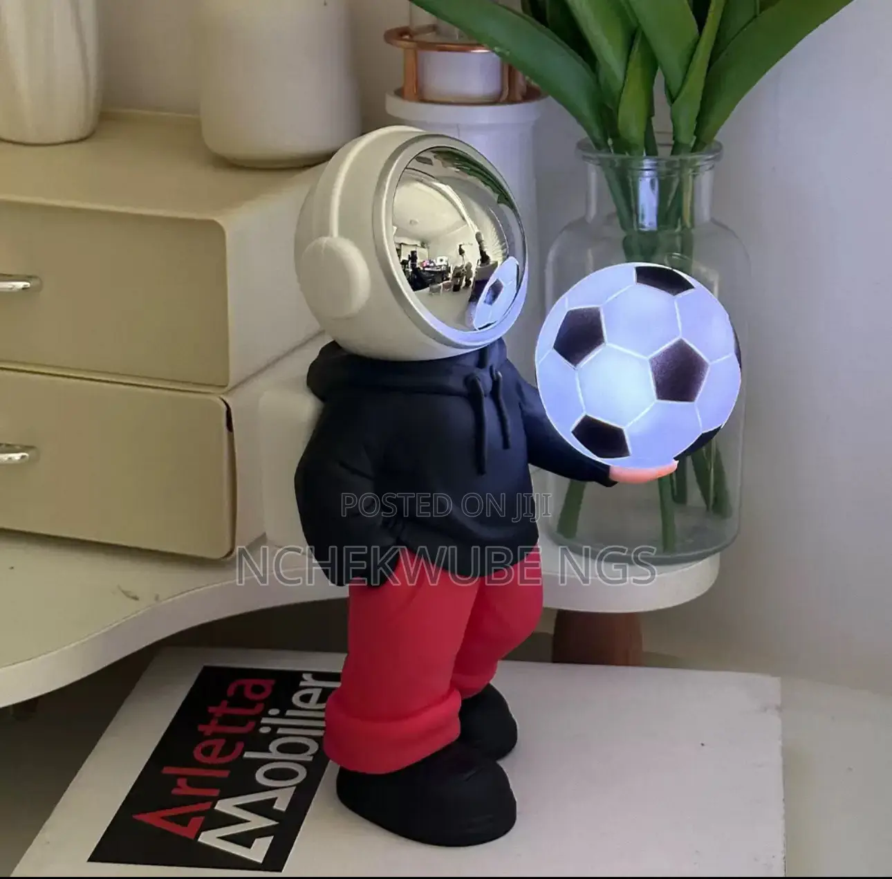 Astronaut Led Light