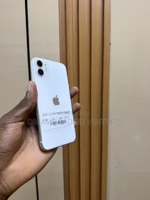 Apple iPhone 11 128 GB White