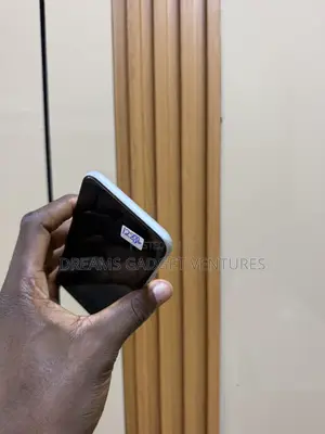 Apple iPhone 11 128 GB White
