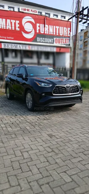 Toyota Highlander Platinum AWD 2024 Blue