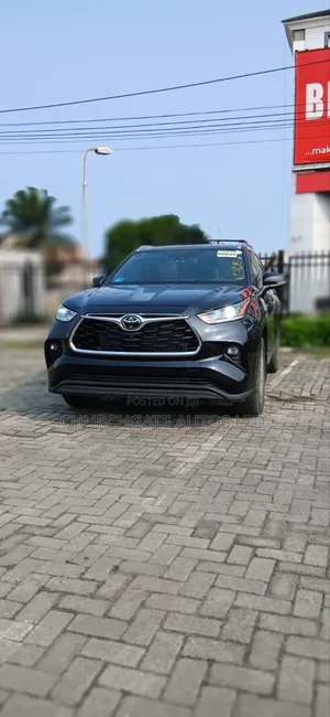 Toyota Highlander Platinum AWD 2024 Blue